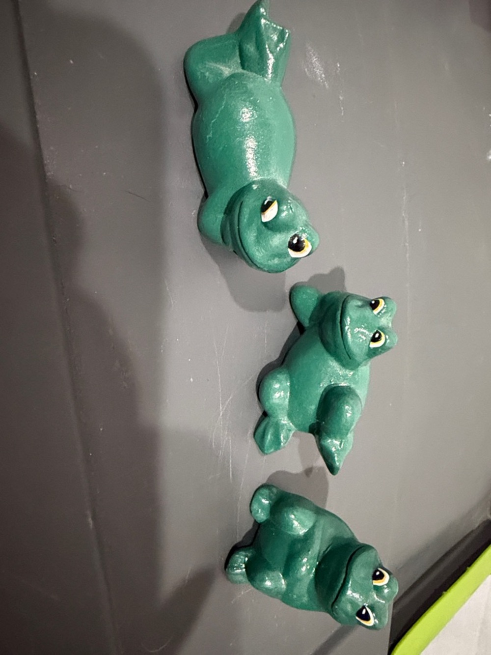 Vintage Set of 3 Green Frog Figurines